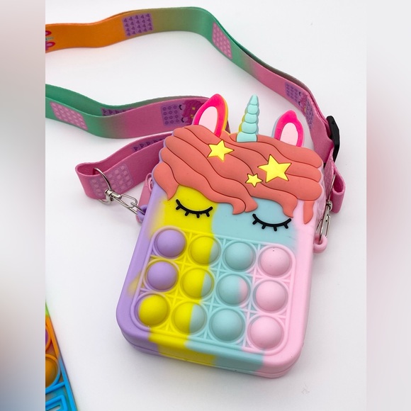 Rainbow Unicorn Pop-It Purse - Picture 3 of 6